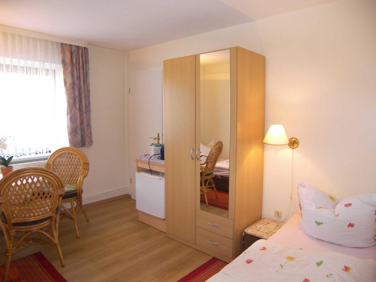 Ferienhaus Alice 10 Gehminuten Vom Strand Entfernt 제바트헤링스도르프 외부 사진